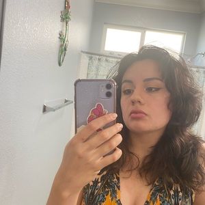 Meet your Posher, Gabi